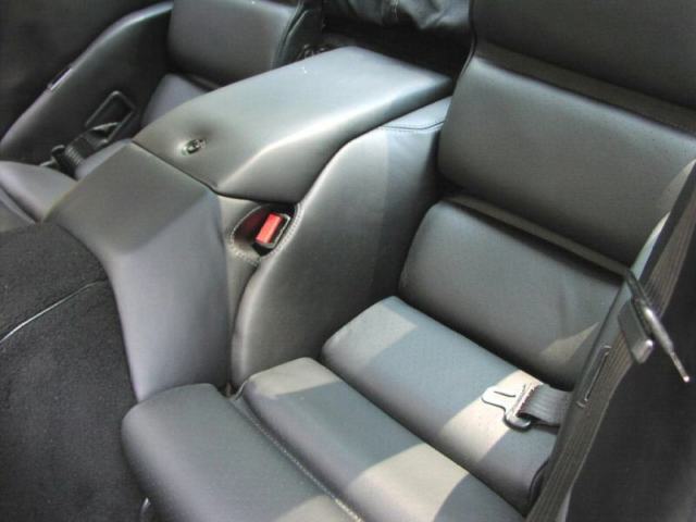 1987 White Porsche 928 Coupe