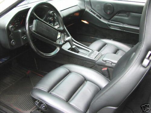 1987 White Porsche 928 Coupe