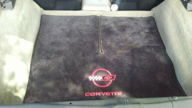 1988 Gray Chevrolet Corvette Coupe