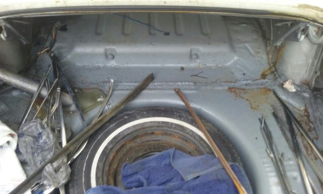 1975 White Plymouth Valiant Coupe