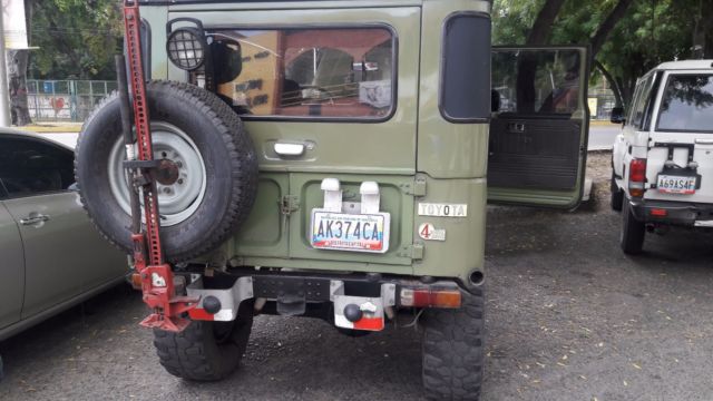 1976 Green Toyota Land Cruiser