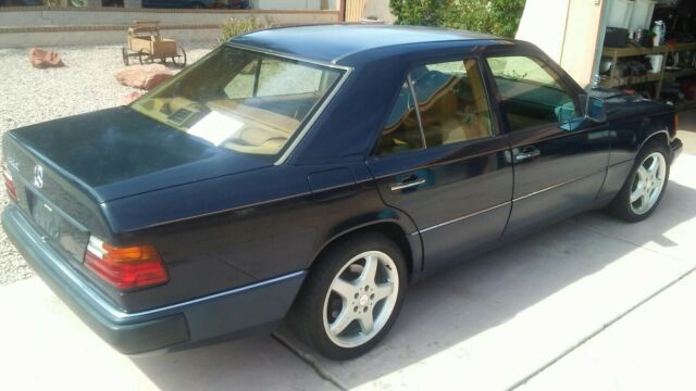 1992 Blue Mercedes-Benz E-Class Sedan