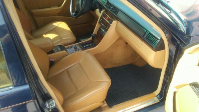 1992 Blue Mercedes-Benz E-Class Sedan