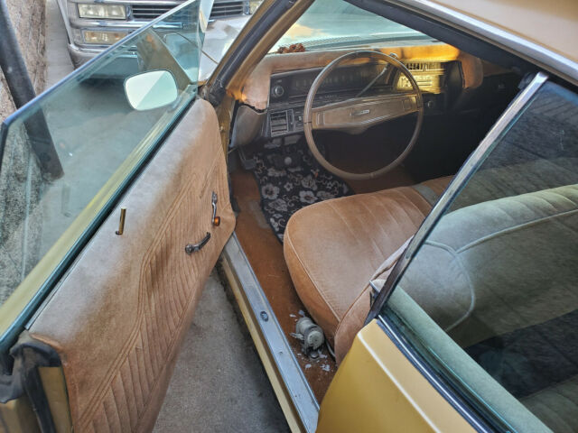 1970 Gold Chevrolet Chevelle Coupe