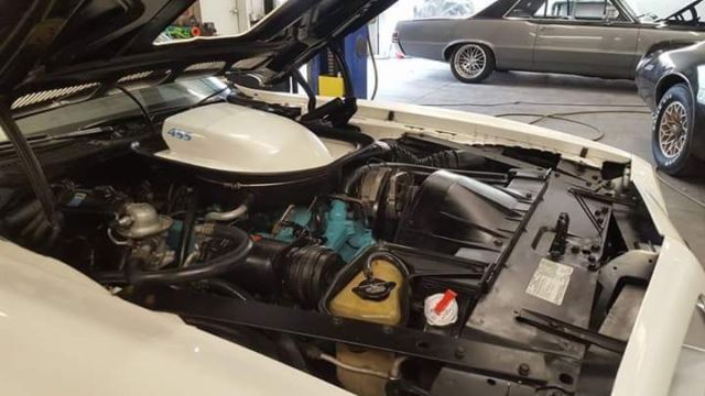 1974 White Pontiac Trans Am Coupe