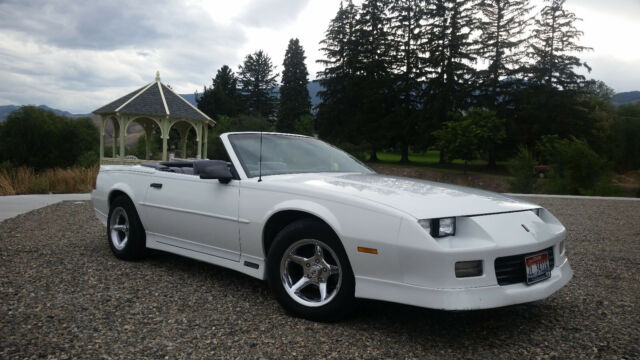 1989 White Chevrolet Camaro Convertible