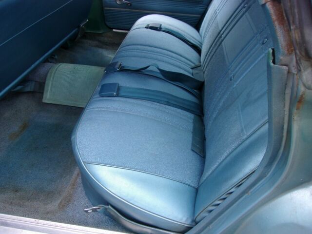 1970 BLUE Chrysler Newport 4 DOOR