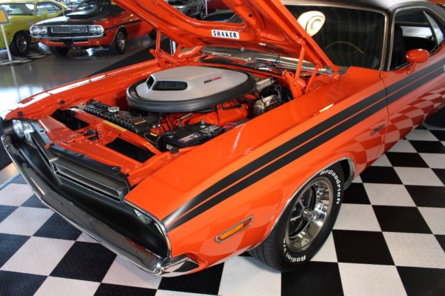 1971 Hemi orange Dodge Challenger Coupe