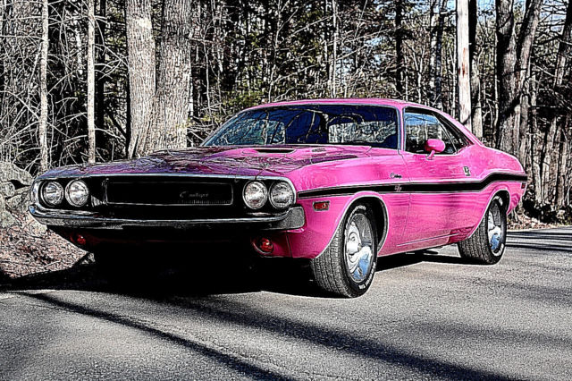 1970 Panther Pink Dodge Challenger Coupe