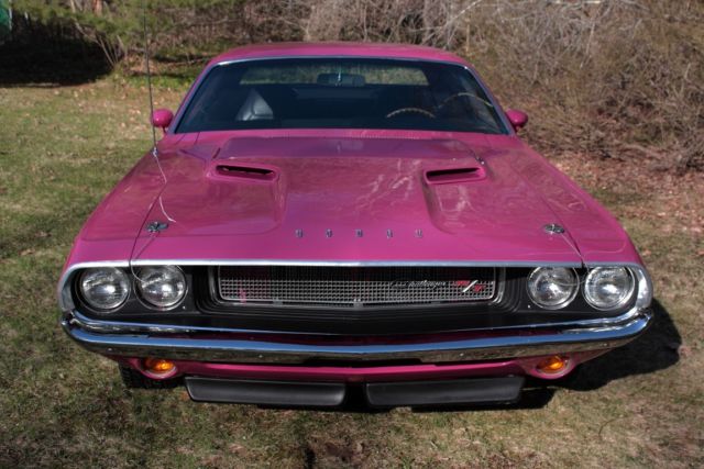 1970 Panther Pink Dodge Challenger Coupe