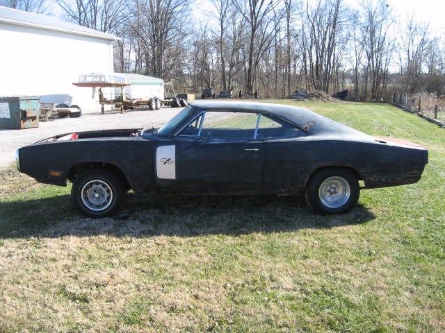 1970 METALLIC BRONZE Dodge Charger Coupe