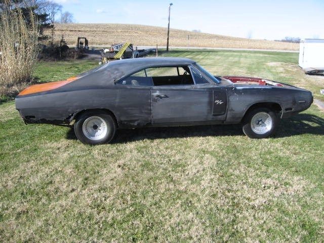 1970 METALLIC BRONZE Dodge Charger Coupe