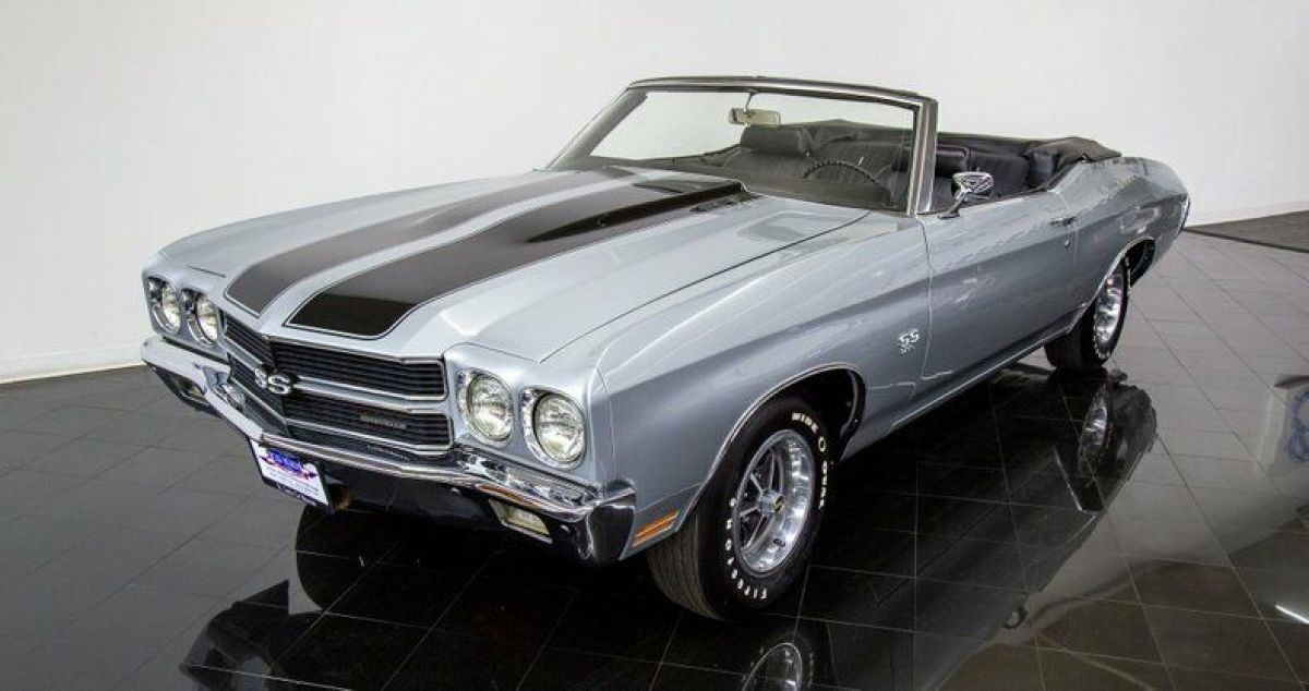 1970 Silver Chevrolet Chevelle --