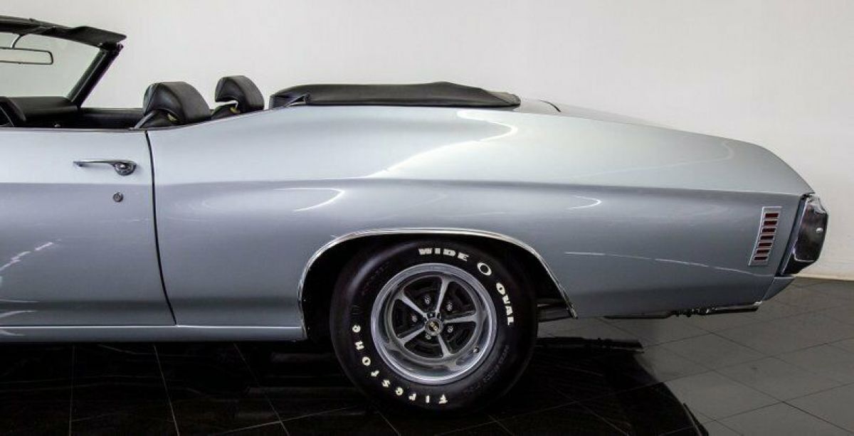 1970 Silver Chevrolet Chevelle --
