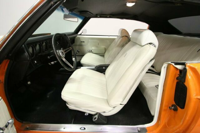 1970 Orange Chevrolet Chevelle Coupe