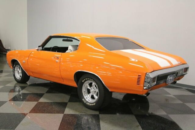1970 Orange Chevrolet Chevelle Coupe