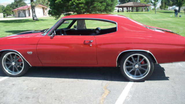1970 Red Chevrolet Chevelle Coupe