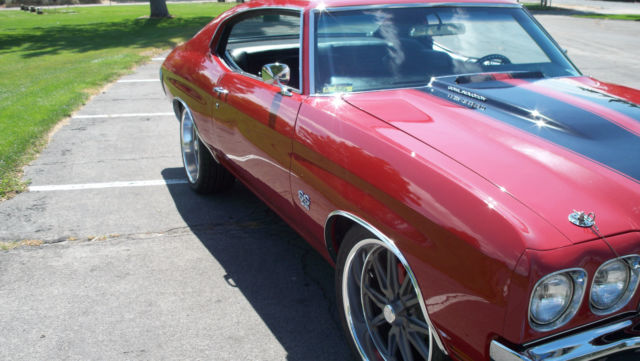 1970 Red Chevrolet Chevelle Coupe