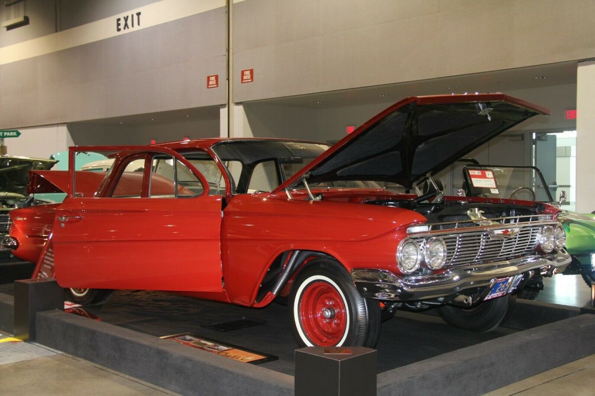 1961 hondurus maroon Chevrolet Biscayne Coupe