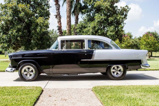 1955 Black/Silver Chevrolet Bel Air/150/210 2 Door Post