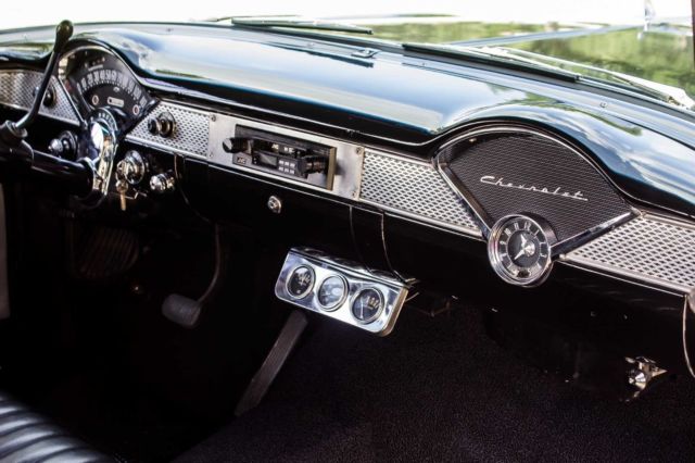 1955 Black/Silver Chevrolet Bel Air/150/210 2 Door Post