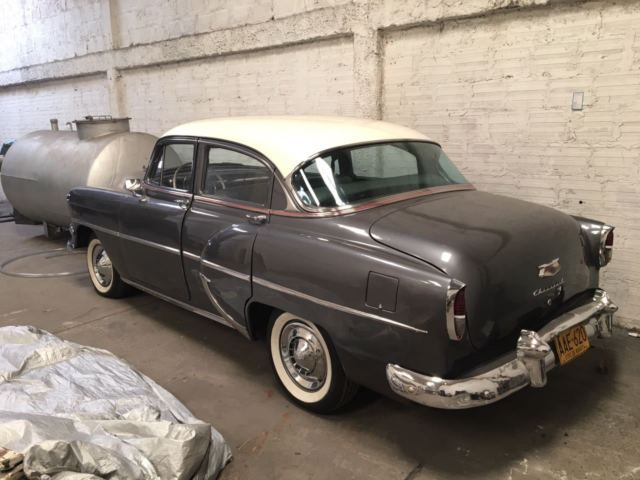 1954 Gris plateado Chevrolet Bel Air/150/210