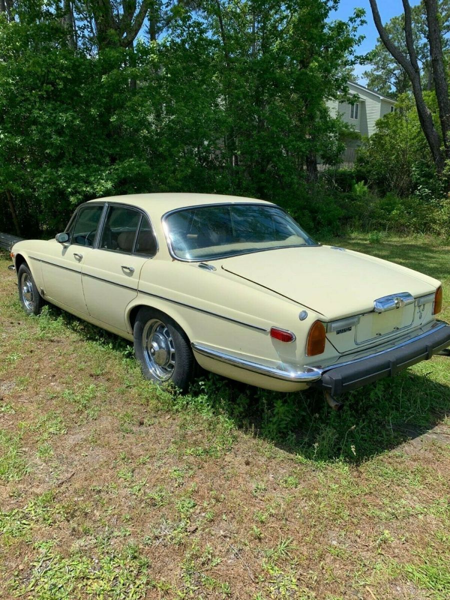 1974 Jaguar XJ6 Coupe