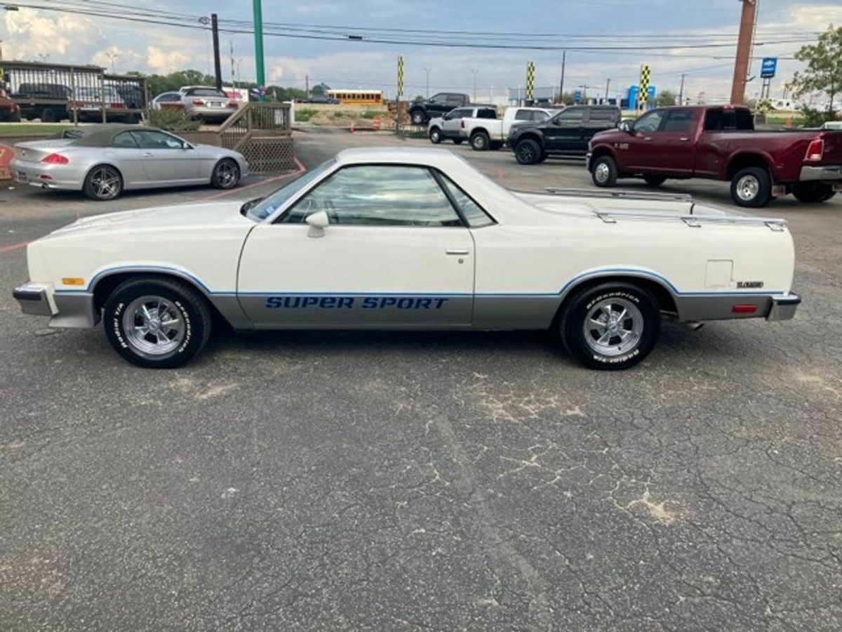 1983 White Chevrolet El Camino Pickup Truck