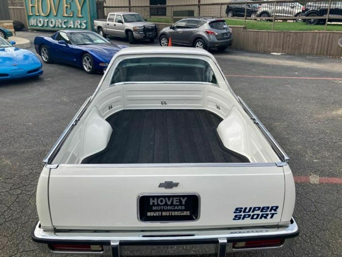 1983 White Chevrolet El Camino Pickup Truck