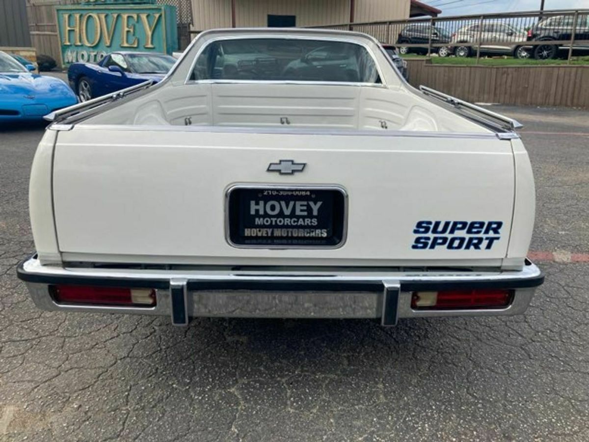 1983 White Chevrolet El Camino Pickup Truck