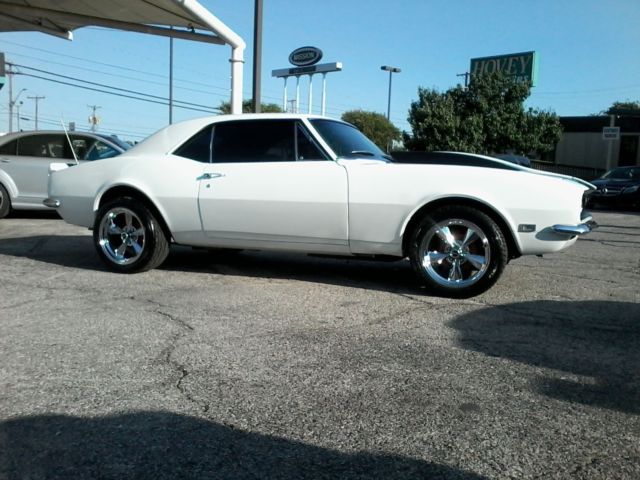 1967 White Chevrolet Camaro Coupe