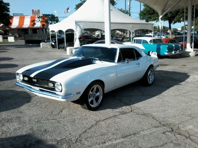 1967 White Chevrolet Camaro Coupe