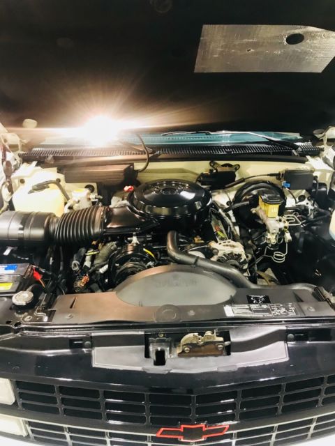 1993 Summit white Chevrolet C/K Pickup 1500 Standard Cab Pickup