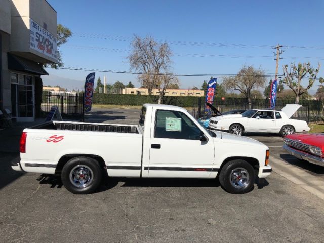 1993 Summit white Chevrolet C/K Pickup 1500 Standard Cab Pickup
