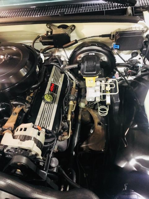 1993 Summit white Chevrolet C/K Pickup 1500 Standard Cab Pickup