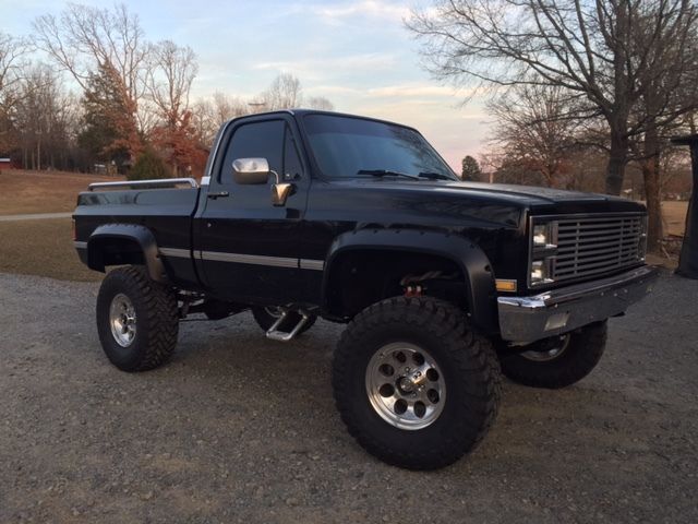 1982 Black Chevrolet C/K Pickup 1500 Standard Cab Pickup