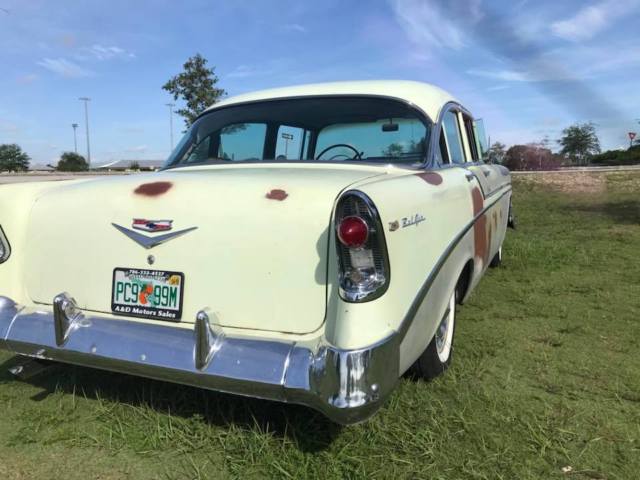 1956 Chevrolet Bel Air/150/210 Sedan