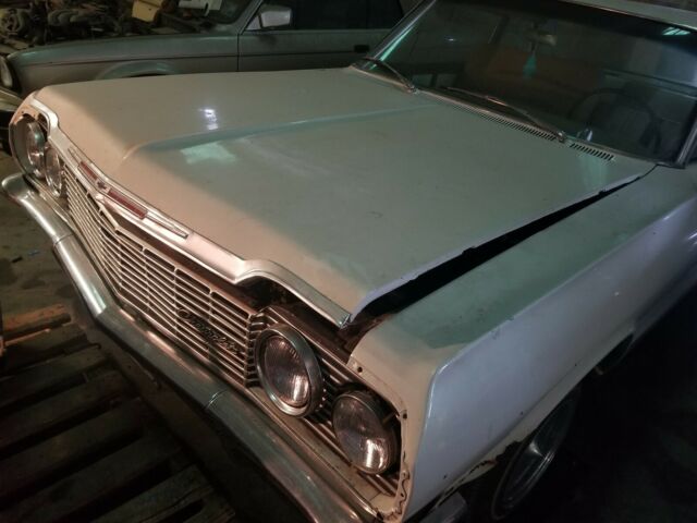 1964 White Chevrolet Bel Air/150/210