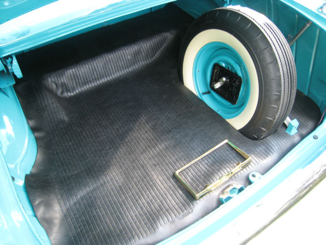 1957 Tropical Turquoise, India Ivory exterior Chevrolet Bel Air/150/210