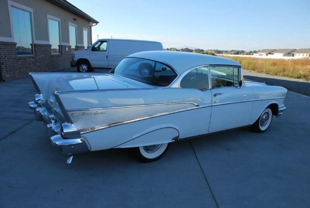 1957 White Chevrolet Bel Air/150/210 Sedan