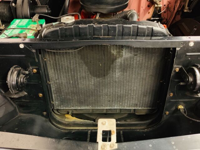 1957 Salmon Chevrolet Bel Air/150/210 Sedan