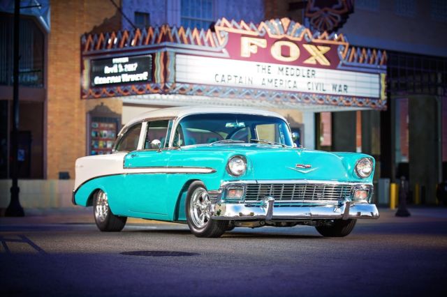 1956 Tropical Turquois / Diamond Ice Pearl Chevrolet Bel Air/150/210 Sedan