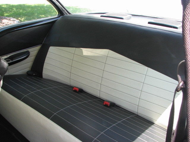 1956 Tropical Turquois / Diamond Ice Pearl Chevrolet Bel Air/150/210 Sedan