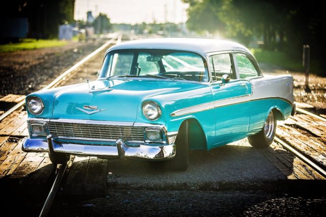 1956 Tropical Turquois / Diamond Ice Pearl Chevrolet Bel Air/150/210 Sedan