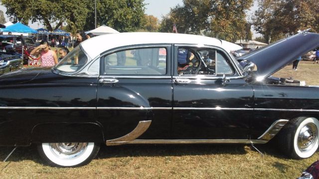 1953 Black/white Chevrolet Bel Air/150/210 4 door