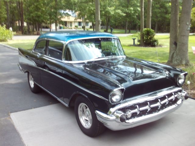 1957 Green Chevrolet Bel Air/150/210 Coupe