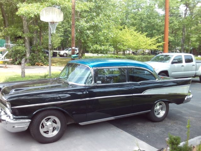 1957 Green Chevrolet Bel Air/150/210 Coupe