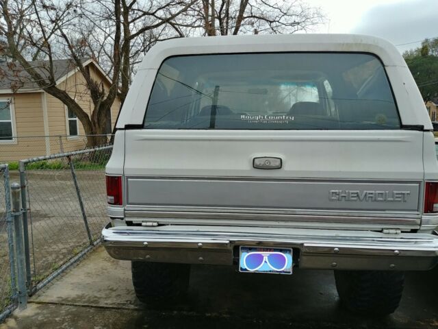 1988 White Chevrolet Blazer