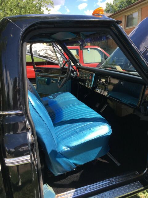 1971 Chevrolet C-10 Standard Cab Pickup