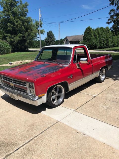 1983 Red/White Chevrolet C-10